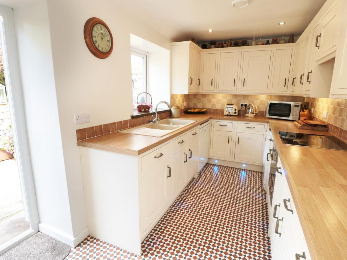 Buttercup Cottage Castleton  Extérieur photo