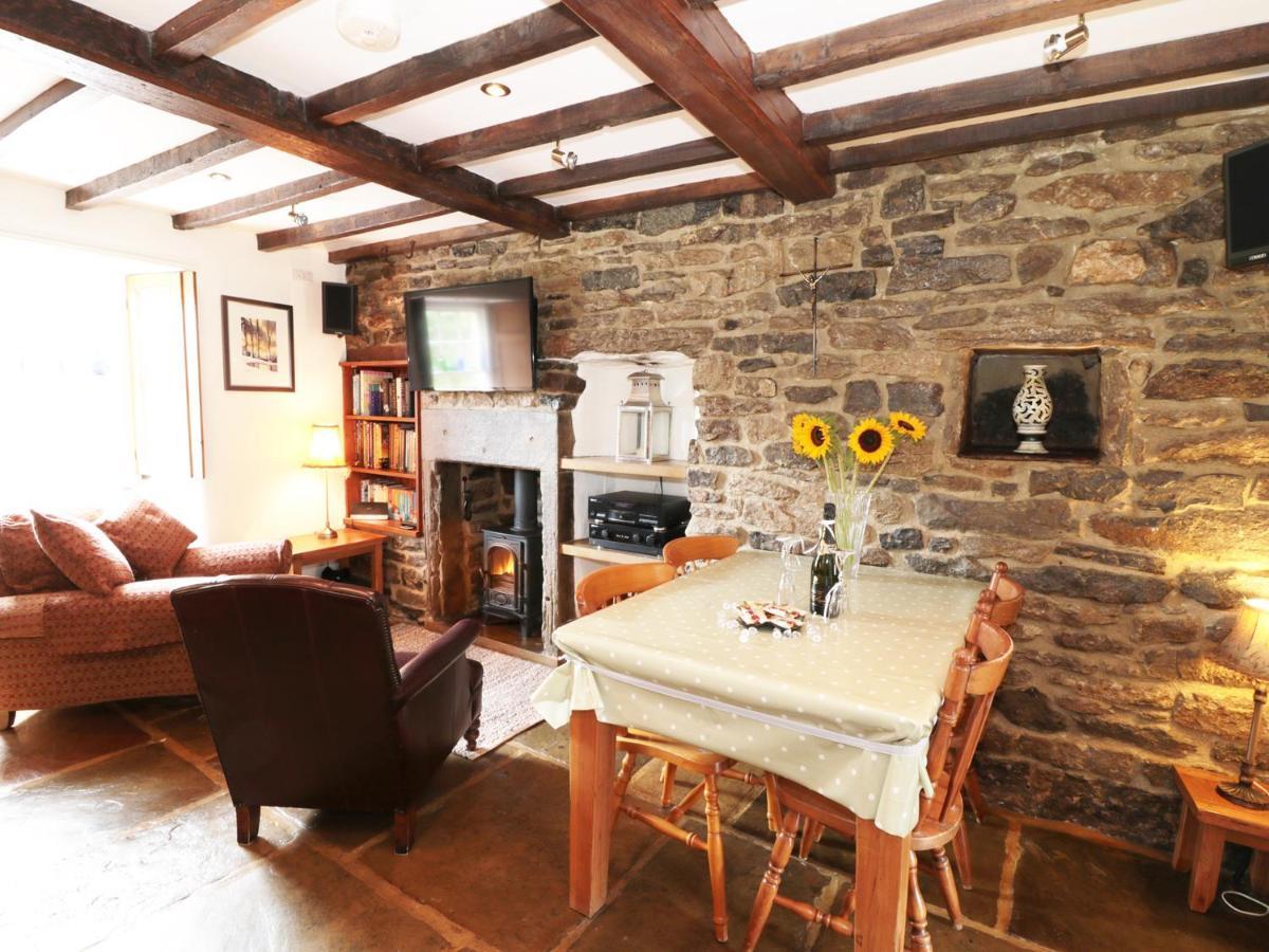 Buttercup Cottage Castleton  Extérieur photo